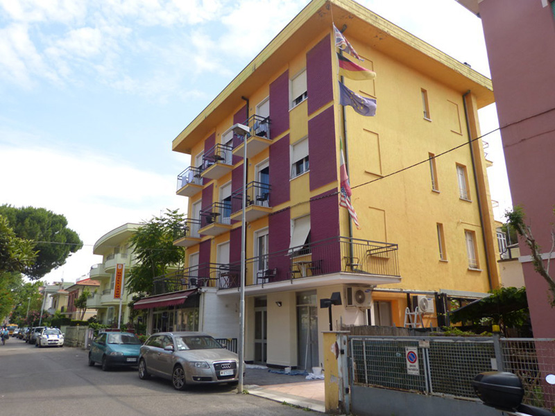 Hotel Saxon 3*